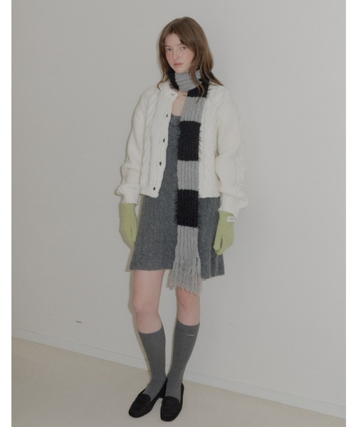 GIUNON（ジウノン）の「Smartphone touch rib gloves / スマートフォンタッチリブ手袋（手袋・レディース・アイボリー/グレー/グリーン/レッド・FREE）」の6枚目の写真