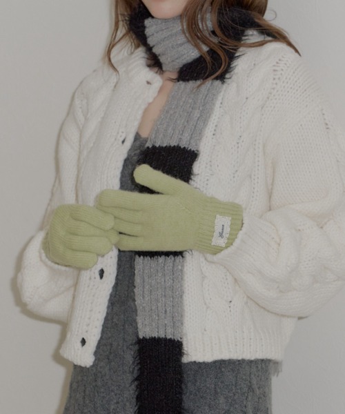 GIUNON（ジウノン）の「Smartphone touch rib gloves / スマートフォンタッチリブ手袋（手袋・レディース・アイボリー/グレー/グリーン/レッド・FREE）」の7枚目の写真