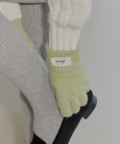GIUNON（ジウノン）の「Smartphone touch rib gloves / スマートフォンタッチリブ手袋（手袋・レディース・アイボリー/グレー/グリーン/レッド・FREE）」の17枚目の写真