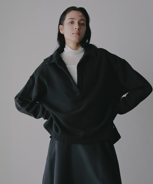 MANOF(マノフ)の「VINTAGE POLO TOPS(スウェット・レディース・ブラック/ベージュ・F)」の1枚目の写真