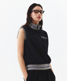 HALF ZIP-UP NYLON VEST BLACK