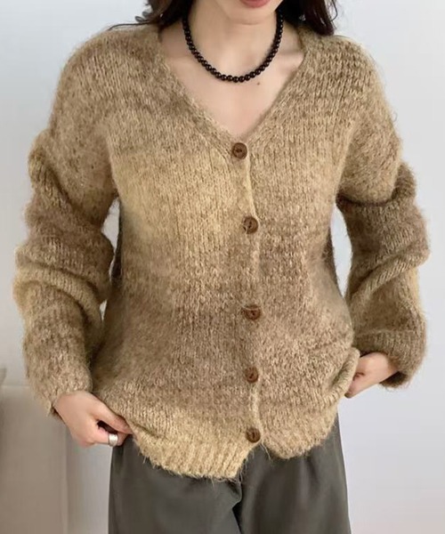 DAY CLOSET(デイ クローゼット)の「ゆったり着られる厚手のオーバーサイズ。長袖くすみグラデーションニットカーディガン レディース(カーディガン/ボレロ・レディース・ブラウン/グレー・FREE)」の1枚目の写真