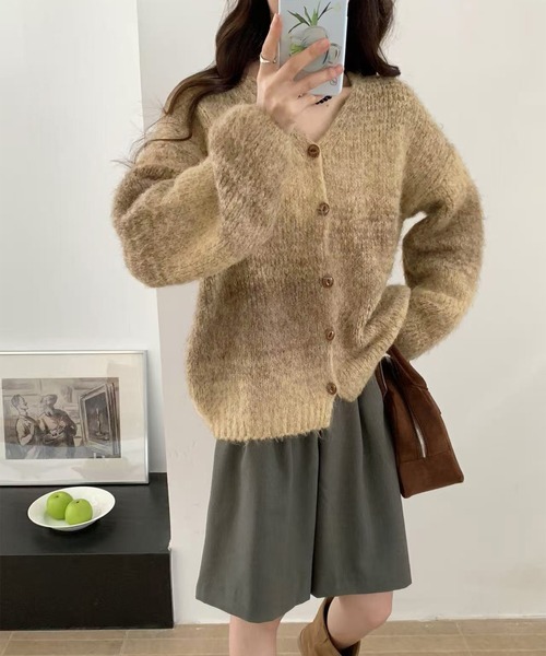 DAY CLOSET(デイ クローゼット)の「ゆったり着られる厚手のオーバーサイズ。長袖くすみグラデーションニットカーディガン レディース(カーディガン/ボレロ・レディース・ブラウン/グレー・FREE)」の10枚目の写真