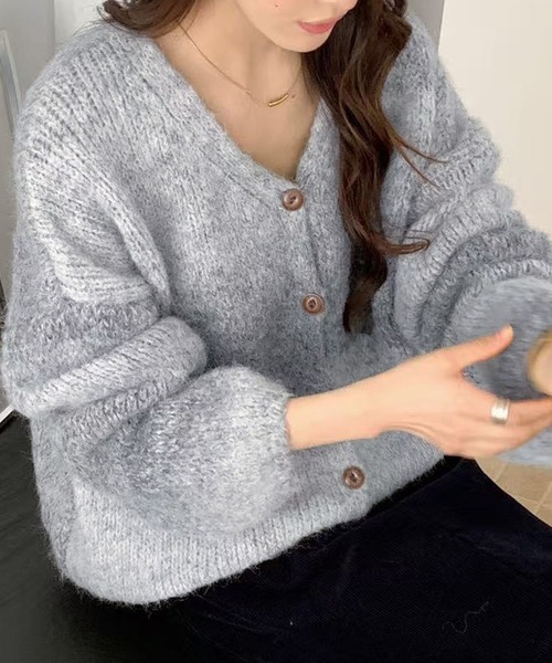 DAY CLOSET(デイ クローゼット)の「ゆったり着られる厚手のオーバーサイズ。長袖くすみグラデーションニットカーディガン レディース(カーディガン/ボレロ・レディース・ブラウン/グレー・FREE)」の11枚目の写真