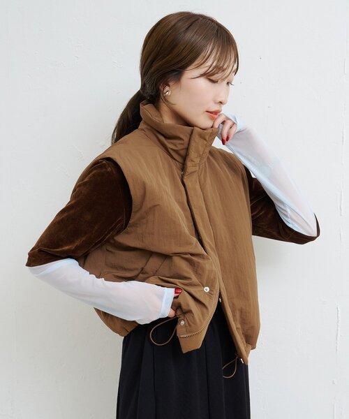 Kastane（カスタネ）の「【一部店舗限定/4色展開】B ナイロン中綿ベスト（ダウンベスト・レディース・アイボリー/カーキ/ブラック/ブラウン・FREE）」の19枚目の写真