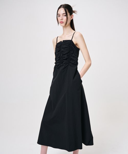 ETMON(エトモン)の「Slip Heart Neck Shirring Dress, Black(ワンピース・レディース・その他・SMALL)」の1枚目の写真