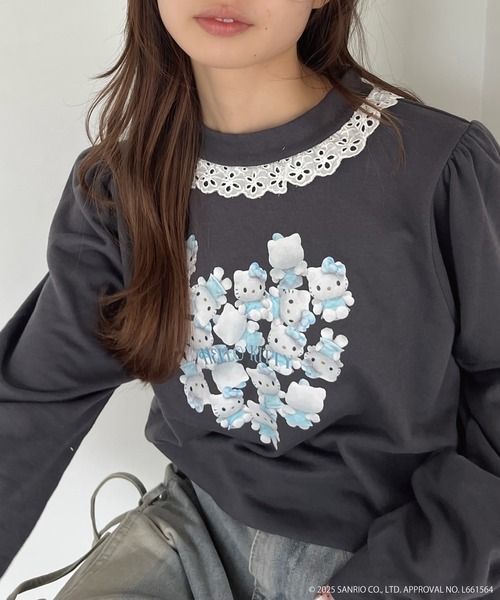 sanrio(サンリオ)の「ANGEL【HELLO KITTY】 HEART FRILL SWEAT(スウェット・レディース・グレー×サックスブルー/グレー×ピンク/オフホワイト/ブラック系・FREE)」の11枚目の写真