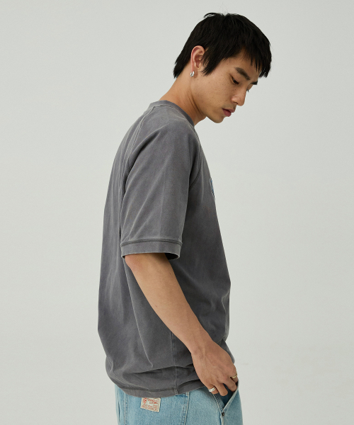 MAGOODGAN(メックウッドガン)の「スウェグバー3587 ラグランピグメントダークグレーセミオーバーフィット半袖Tシャツ(Tシャツ/カットソー・レディース・その他・SMALL/MEDIUM/LARGE/X-LARGE)」の3枚目の写真