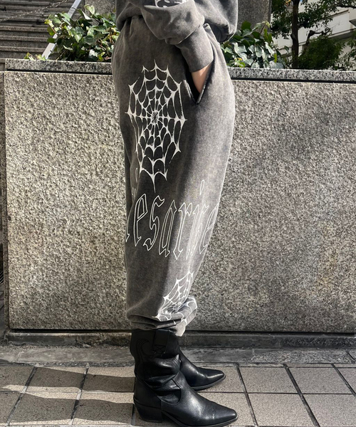 ARIES(アリーズ)の「【ARIES / アリーズ】 Aged Overlord Sweatpant AR3003604(スウェット・レディース・ブラック・MEDIUM)」の2枚目の写真