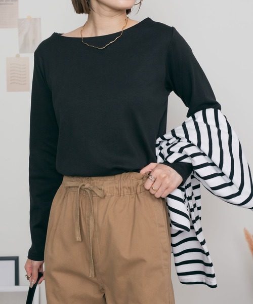 LARU(ラルー)の「コットンフライスボートネックロングスリーブシャツ(Tシャツ/カットソー・レディース・カーキ/パープル系その他/グレー系その他/ブラック/ホワイト/杢グレー/チャコールグレー/グレー系その他2・L/M)」の3枚目の写真