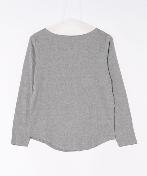 LARU(ラルー)の「コットンフライスボートネックロングスリーブシャツ(Tシャツ/カットソー・レディース・カーキ/パープル系その他/グレー系その他/ブラック/ホワイト/杢グレー/チャコールグレー/グレー系その他2・L/M)」の18枚目の写真