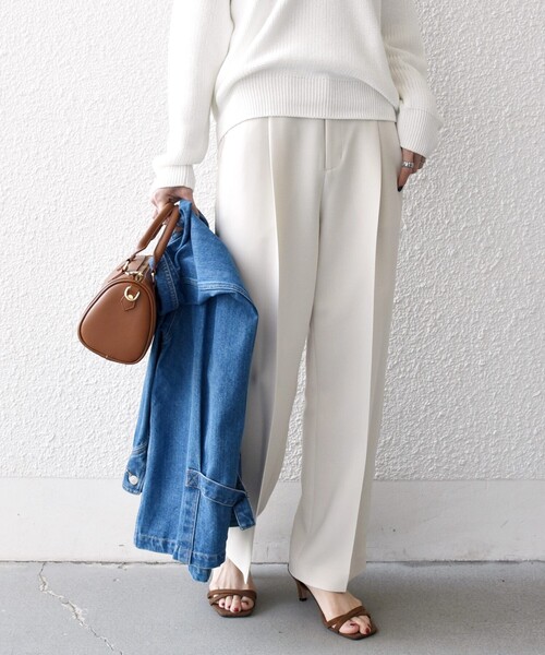 SHIPS any（シップス エニィ）の「SHIPS any:〈洗濯機可能〉ダブルクロス タック ストレート パンツ［NAVY BLUE］（その他パンツ・レディース・ネイビー/オフホワイト・36/38）」の2枚目の写真