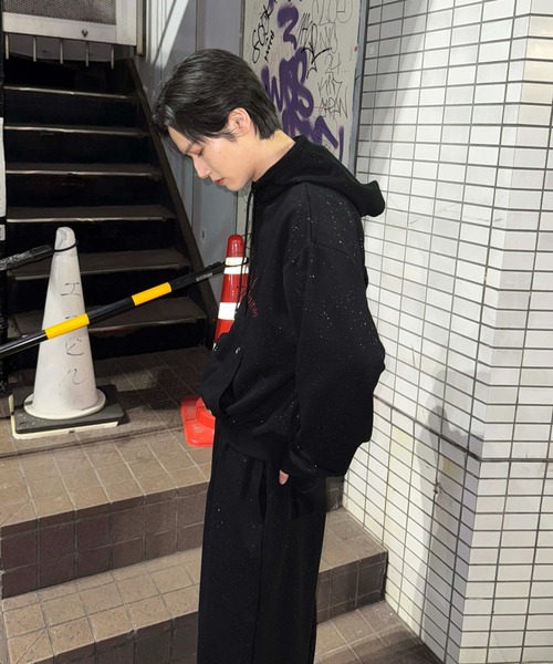 sedacle(セダクル)の「グリッターアイレットパーカー(パーカー・メンズ・オフホワイト/ブラック/ブラウン/ボルドー・SMALL/MEDIUM/LARGE)」の5枚目の写真