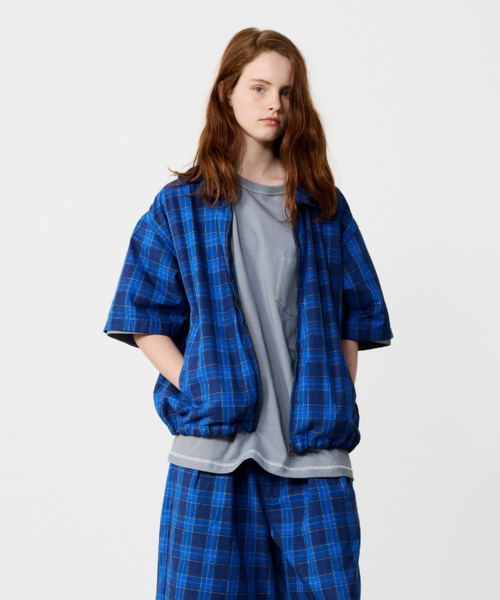 BEAMS（ビームス）の「バック ステッチTシャツ（Tシャツ/カットソー・メンズ・ブラウン系その他/グレー/ネイビー・L/M/S/XL）」の2枚目の写真