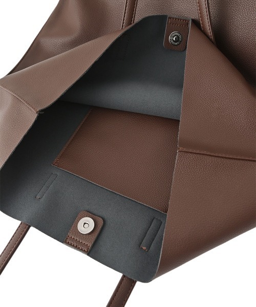marjour(マージュール)の「MINIMAL LEATHER TOTE BAG(トートバッグ・レディース・ブラック/ブラウン/ベージュ・FREE)」の21枚目の写真