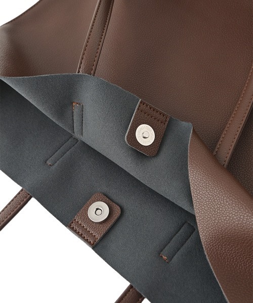marjour(マージュール)の「MINIMAL LEATHER TOTE BAG(トートバッグ・レディース・ブラック/ブラウン/ベージュ・FREE)」の22枚目の写真