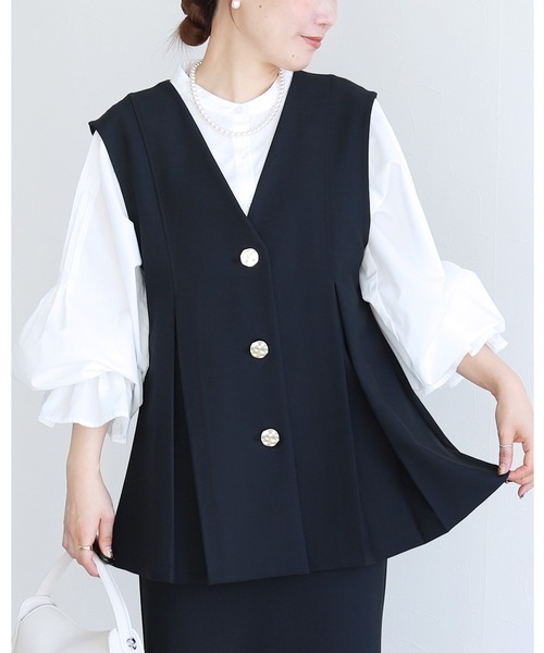 reca（レカ）の「Vネック金ボタンベスト（スーツベスト・レディース・グレー/ブラック/ネイビー・S/LL/L/M）」の3枚目の写真