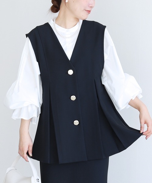 reca（レカ）の「Vネック金ボタンベスト（スーツベスト・レディース・グレー/ブラック/ネイビー・S/LL/L/M）」の18枚目の写真