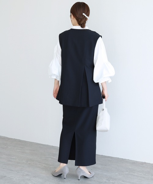 reca（レカ）の「Vネック金ボタンベスト（スーツベスト・レディース・グレー/ブラック/ネイビー・S/LL/L/M）」の20枚目の写真