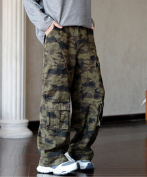 EFFECTION（エフェクション）の「【neos】ルーズシルエット 迷彩 カモフラージュ柄 カーゴ ワーク カーブ バルーン パンツ（カーゴパンツ）」