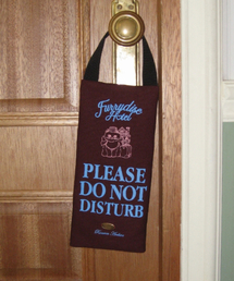 RONRON（ロンロン）の「FURRYDISE POUCH DEEP RED（ポーチ）」