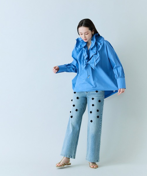 Audie a Muses(オーディアミューズ)の「ビジュー付きブーツカットデニム(デニムパンツ・レディース・ネイビー・36/38/40/42)」の9枚目の写真