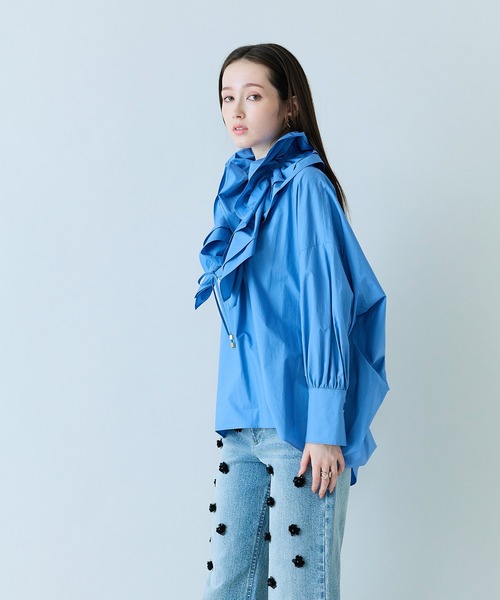 Audie a Muses(オーディアミューズ)の「ビジュー付きブーツカットデニム(デニムパンツ・レディース・ネイビー・36/38/40/42)」の11枚目の写真