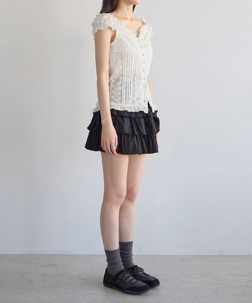 CHAN ME（チャンミ）の「2wayアイレットレースブラウス（シャツ/ブラウス・レディース・ホワイト/ブラック・X-LARGE/LARGE/MEDIUM）」の15枚目の写真