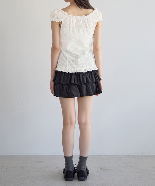 CHAN ME（チャンミ）の「2wayアイレットレースブラウス（シャツ/ブラウス・レディース・ホワイト/ブラック・X-LARGE/LARGE/MEDIUM）」の16枚目の写真