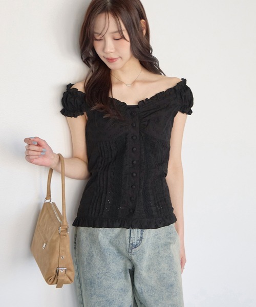 CHAN ME（チャンミ）の「2wayアイレットレースブラウス（シャツ/ブラウス・レディース・ホワイト/ブラック・X-LARGE/LARGE/MEDIUM）」の5枚目の写真