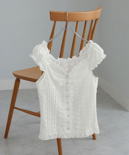 CHAN ME（チャンミ）の「2wayアイレットレースブラウス（シャツ/ブラウス・レディース・ホワイト/ブラック・X-LARGE/LARGE/MEDIUM）」の9枚目の写真