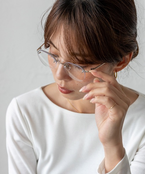 VitaFelice（ヴィータフェリーチェ）の「スリムフレーム UVカットサングラス リムレスメガネ 眼鏡 リムレスサングラス（サングラス・レディース・ライトグレー系1/ブラウン系/シルバー系1/シャンパン/ゴールド系2/ライトグレー系2/シルバー系2/ゴールド系1・FREE）」の5枚目の写真