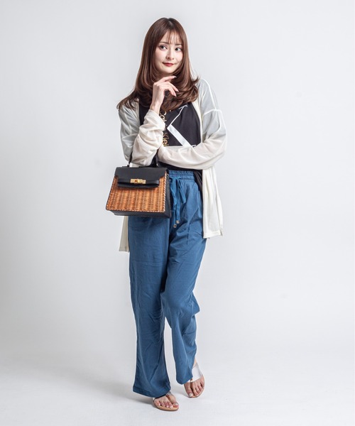 The Bagmati(ザバグマティ)の「【The Bagmati/ザバグマティ】かごバッグ ショルダーバッグ(かごバッグ・レディース・ベージュ×ブラック・FREE)」の15枚目の写真