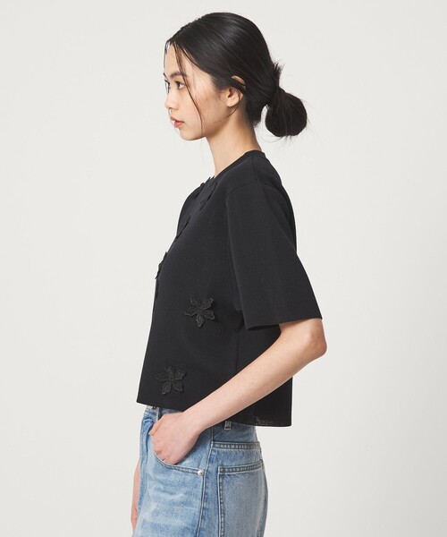 EMMEL REFINES（エメルリファインズ）の「＜EMMEL REFINES＞EM HW フラワーモチーフ ショートスリーブ ニット（ニット/セーター・レディース・ホワイト/ブラック・FREE）」の5枚目の写真