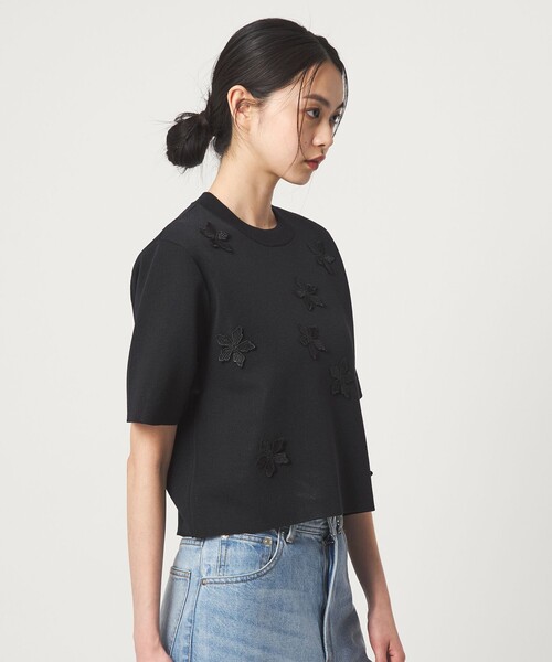 EMMEL REFINES（エメルリファインズ）の「＜EMMEL REFINES＞EM HW フラワーモチーフ ショートスリーブ ニット（ニット/セーター・レディース・ホワイト/ブラック・FREE）」の7枚目の写真