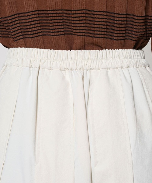 BABYLONE（バビロン）の「【多機能素材】ナイロンタフタスカート（スカート・レディース・ホワイト/ベージュ・フリー）」の7枚目の写真