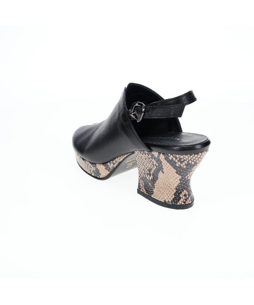 HIMIKO（ヒミコ）の「【HIMIKO】【撥水】ピープトゥカバードサンダル/661206（サンダル・レディース・ブラック/ブルー系その他/ベージュ・23.5cm/23.0cm/25.5cm/24.5cm/22.0cm/22.5cm/25.0cm/24.0cm）」の4枚目の写真