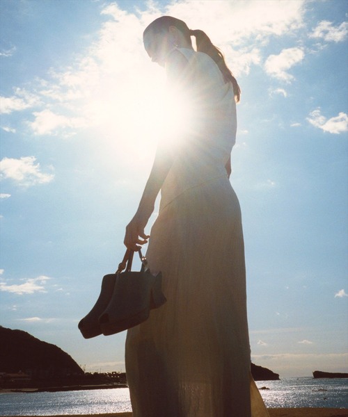 HIMIKO（ヒミコ）の「【HIMIKO】【撥水】ピープトゥカバードサンダル/661206（サンダル・レディース・ブラック/ブルー系その他/ベージュ・23.5cm/23.0cm/25.5cm/24.5cm/22.0cm/22.5cm/25.0cm/24.0cm）」の17枚目の写真