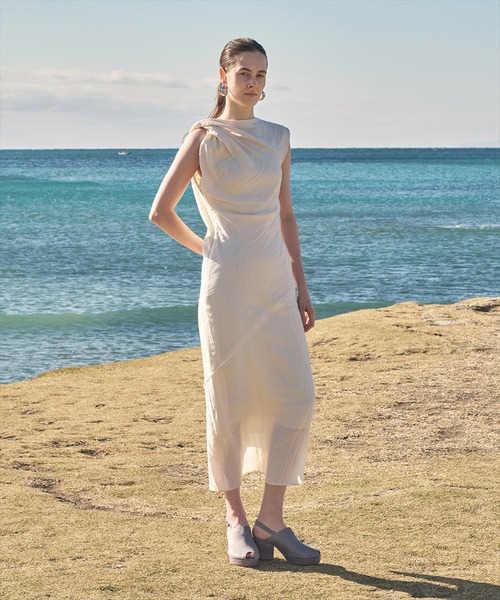 HIMIKO（ヒミコ）の「【HIMIKO】【撥水】ピープトゥカバードサンダル/661206（サンダル・レディース・ブラック/ブルー系その他/ベージュ・23.5cm/23.0cm/25.5cm/24.5cm/22.0cm/22.5cm/25.0cm/24.0cm）」の11枚目の写真