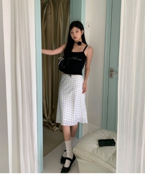 Vini（ヴィニ）の「ドットシアーマーメイドスカート（スカート・レディース・ホワイト・FREE）」の2枚目の写真