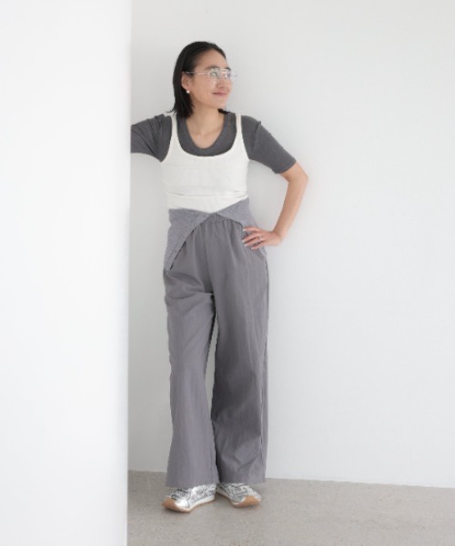 Henon.(ヘノン)の「Uネックボディスーツ(Tシャツ/カットソー・レディース・ブラック/アイボリー/グレー・F)」の17枚目の写真
