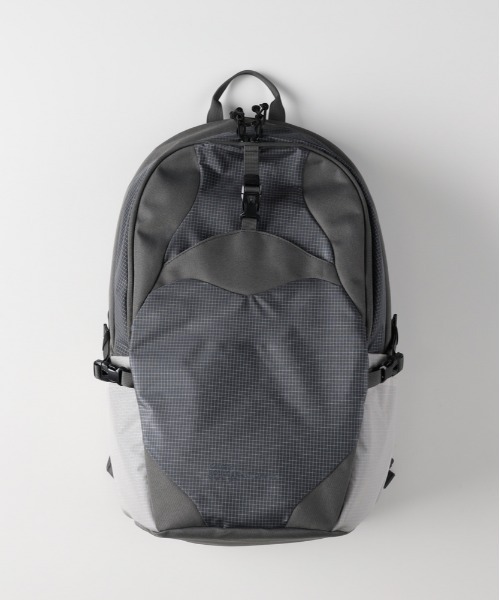 CAMP7（キャンプセブン）の「【CAMP7】リップストップナイロンリュックサック (耐久性 / 軽量 / アウトドア / スタイリッシュ)（バックパック/リュック・メンズ・グレー/ブラック/グリーン・ONE SIZE）」の3枚目の写真