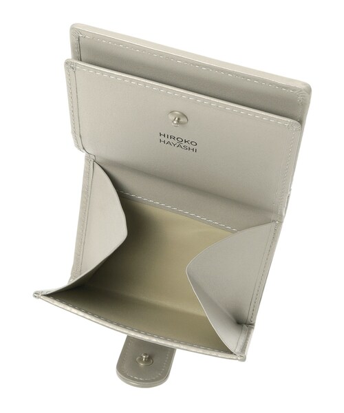 HIROKO HAYASHI(ヒロコハヤシ)の「CATENA(カテーナ)薄型二つ折り財布(財布・レディース・ゴールド・00)」の8枚目の写真