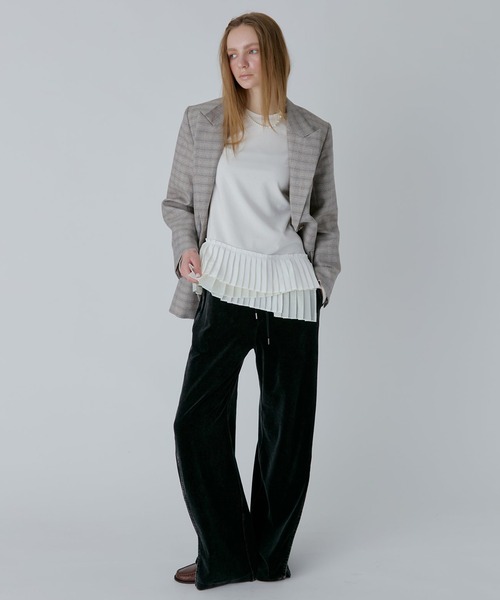 LE CIEL BLEU(ルシェルブルー)の「ロングスリーブジャージートップw/フリルヘム / Long Sleeve Jersey Top w/Frilled Hem(Tシャツ/カットソー・レディース・ホワイト/チャコールグレー/ブラック・36)」の4枚目の写真