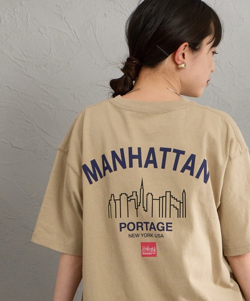 Manhattan Portage（マンハッタンポーテージ）の「[MANHATTAN PORTAGE/マンハッタンポーテージ] 別注 アーチプリント Tシャツ【追加】（Tシャツ/カットソー・レディース・ホワイト/ネイビー/ベージュ・XL/L/M/S）」の3枚目の写真