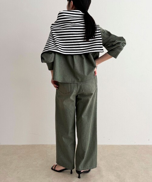 fredy emue（フレディエミュ）の「《セットアップ対応》デニムボウタイクロップドシャツ（シャツ/ブラウス・レディース・ブルー/カーキ・38）」の11枚目の写真