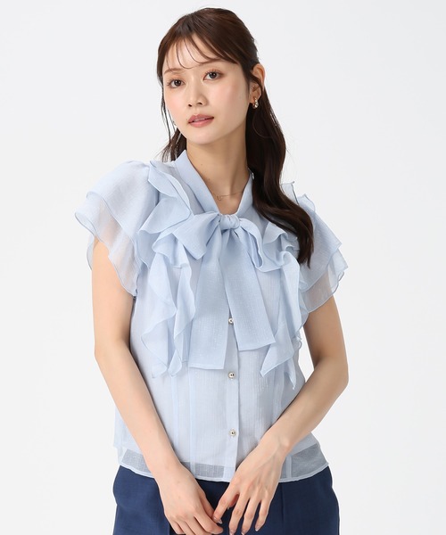 MISCH MASCH（ミッシュマッシュ）の「2026春夏新作 ボウタイフリルシアーラメブラウス（シャツ/ブラウス・レディース・グリーン/ホワイト/ブルー・ﾌﾘ-）」の8枚目の写真