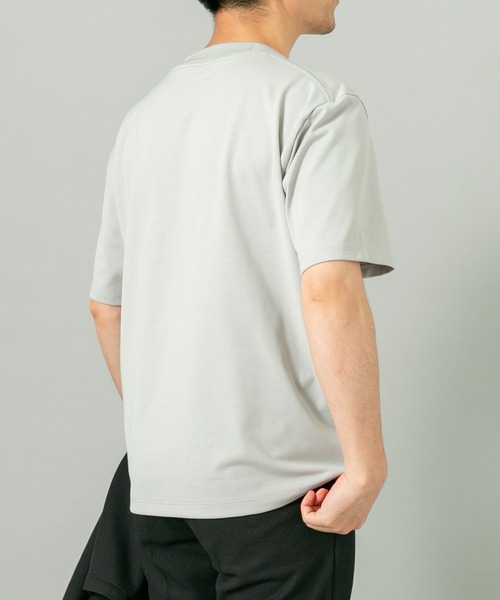 URBAN RESEARCH ROSSO MEN（アーバンリサーチロッソメン）の「ハイクオリティドレスTシャツ（Tシャツ/カットソー・メンズ・ネイビー/ライトグレー/ホワイト/ブラック・SMALL/X-LARGE/LARGE/MEDIUM）」の11枚目の写真