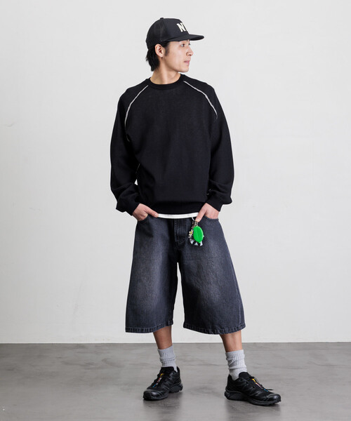 FREAK'S STORE(フリークスストア)の「FREAK’S STORE/フリークスストア ワイドシルエット ワンウォッシュ カーブデニム クロップド ショートパンツ(その他パンツ・メンズ・ライトグレー/ブラック/ネイビー/ブルー・SMALL/MEDIUM/LARGE)」の5枚目の写真