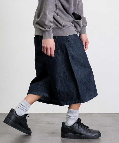 FREAK'S STORE(フリークスストア)の「FREAK’S STORE/フリークスストア ワイドシルエット ワンウォッシュ カーブデニム クロップド ショートパンツ(その他パンツ・メンズ・ライトグレー/ブラック/ネイビー/ブルー・SMALL/MEDIUM/LARGE)」の20枚目の写真